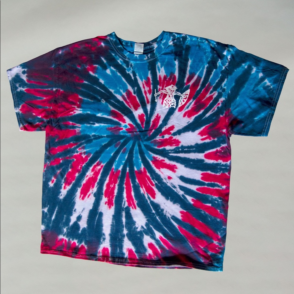 CYCLONE SWIRL RED WHITE BLUE TIE DYE UNISEX T-SHIRT